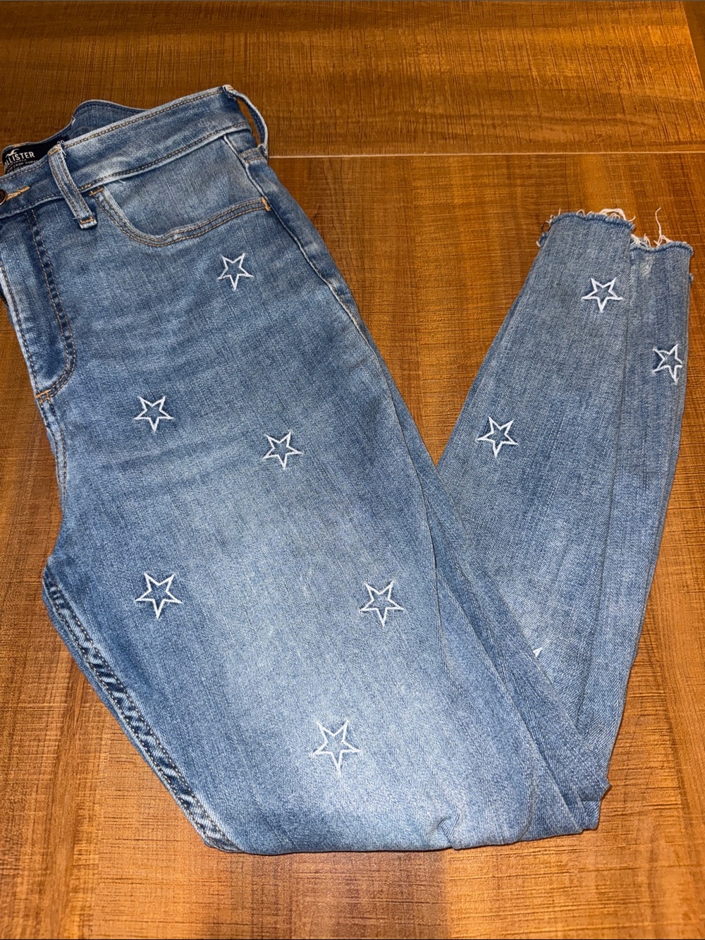 Star Embroidered High-Rise Blue Jeans - Women